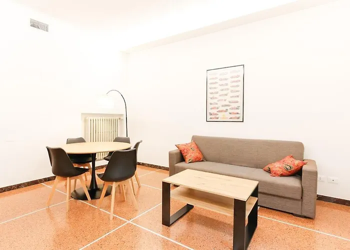 Large With Balcony - 2 Bedrooms