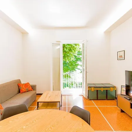 Lejlighed Large With Balcony - 2 Bedrooms